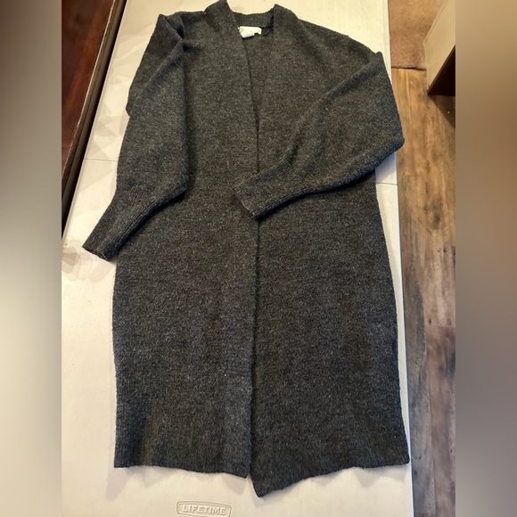 H&M size XS long cardigan sweater - Picture 8 of 8